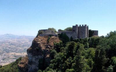 Itinerario a Erice tra la sua storia, le attrazioni e i sapori del borgo