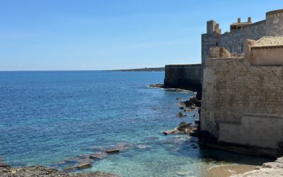 Visitare Siracusa e dintorni: un itinerario tra Ortigia, Noto, Vendicari e Palazzolo Acreide